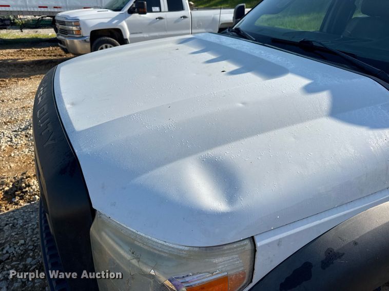 image for item DV4050 2012 Ford F450 Super Duty XL Crew Cab flatbed truck