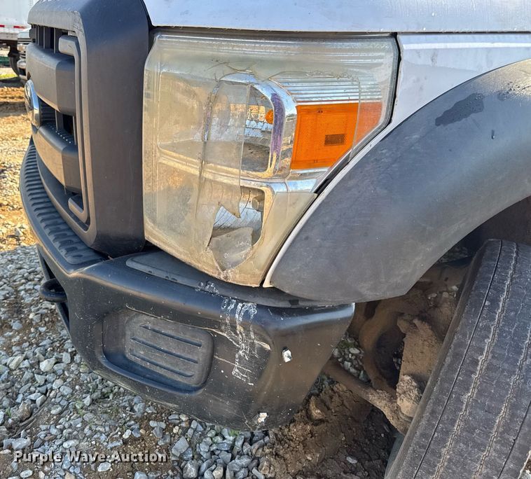 image for item DV4050 2012 Ford F450 Super Duty XL Crew Cab flatbed truck