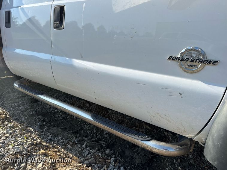 image for item DV4050 2012 Ford F450 Super Duty XL Crew Cab flatbed truck