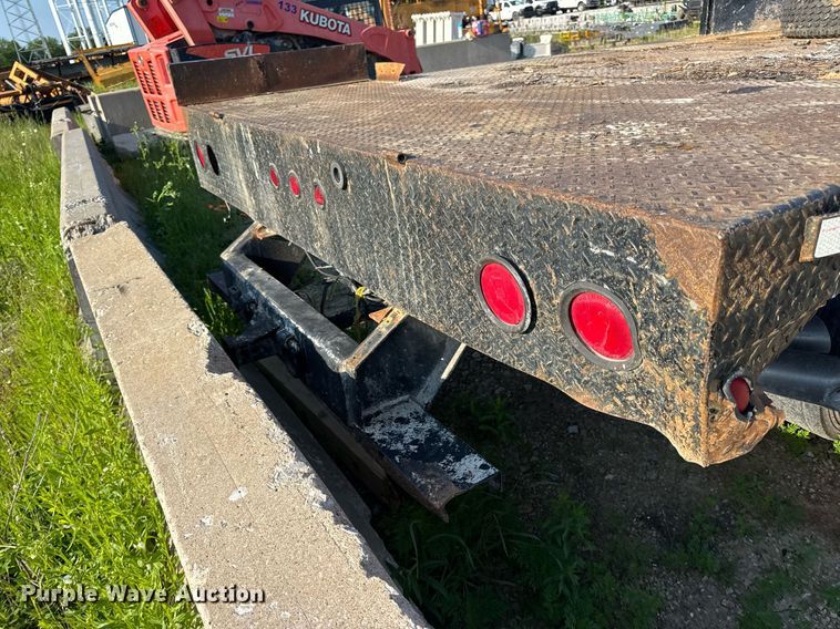 image for item DV4050 2012 Ford F450 Super Duty XL Crew Cab flatbed truck