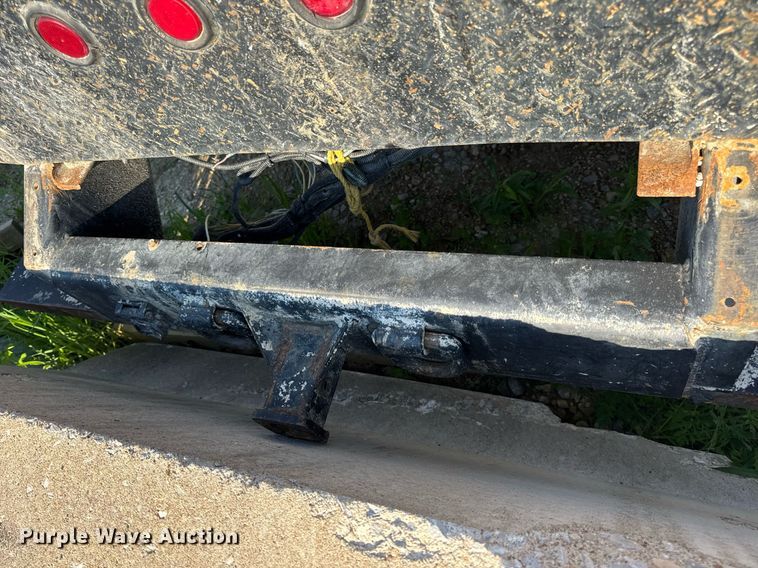 image for item DV4050 2012 Ford F450 Super Duty XL Crew Cab flatbed truck