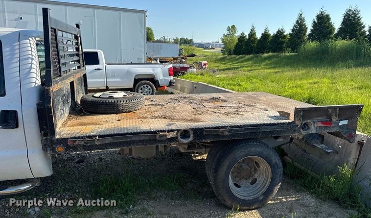 image for item DV4050 2012 Ford F450 Super Duty XL Crew Cab flatbed truck