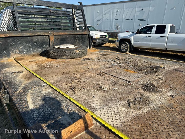 image for item DV4050 2012 Ford F450 Super Duty XL Crew Cab flatbed truck