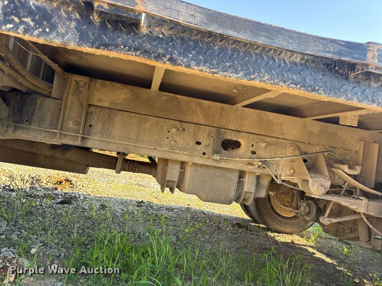 image for item DV4050 2012 Ford F450 Super Duty XL Crew Cab flatbed truck