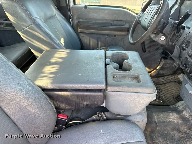 image for item DV4050 2012 Ford F450 Super Duty XL Crew Cab flatbed truck