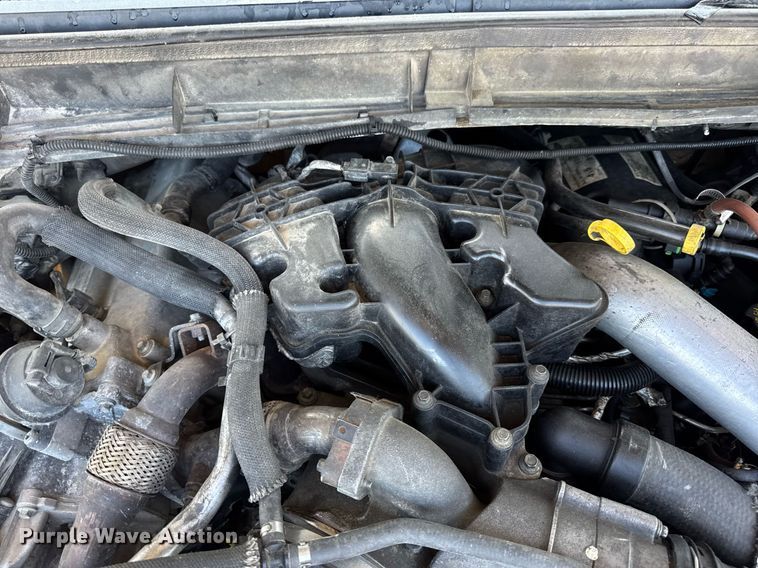 image for item DV4050 2012 Ford F450 Super Duty XL Crew Cab flatbed truck