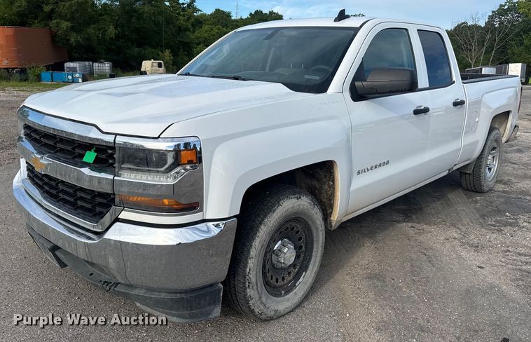 image for item DV4072 2017 Chevrolet Silverado 1500 Double Cab pickup truck