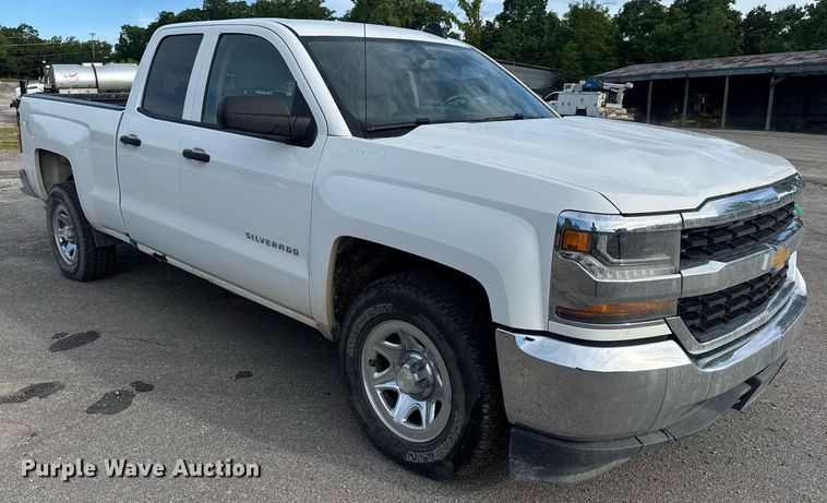 image for item DV4072 2017 Chevrolet Silverado 1500 Double Cab pickup truck