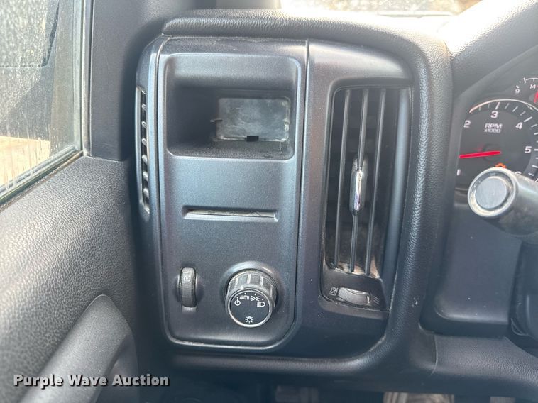 image for item DV4072 2017 Chevrolet Silverado 1500 Double Cab pickup truck