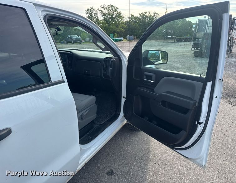 image for item DV4072 2017 Chevrolet Silverado 1500 Double Cab pickup truck