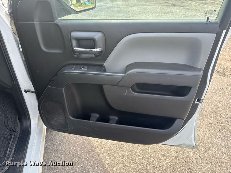 image for item DV4072 2017 Chevrolet Silverado 1500 Double Cab pickup truck