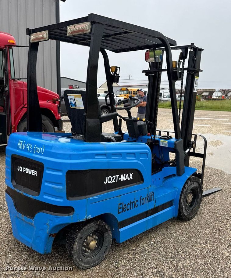image for item DV4136 2024 JQ Power JQ2T-MAX forklift