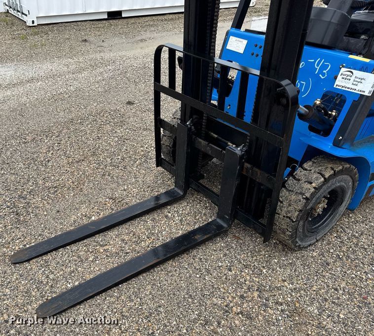 image for item DV4136 2024 JQ Power JQ2T-MAX forklift