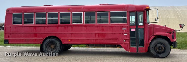 image for item DV4137 2003 Freightliner FS65 school bus