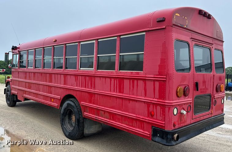 image for item DV4137 2003 Freightliner FS65 school bus