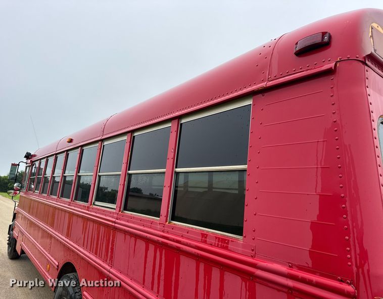 image for item DV4137 2003 Freightliner FS65 school bus