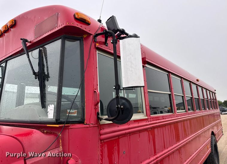 image for item DV4137 2003 Freightliner FS65 school bus