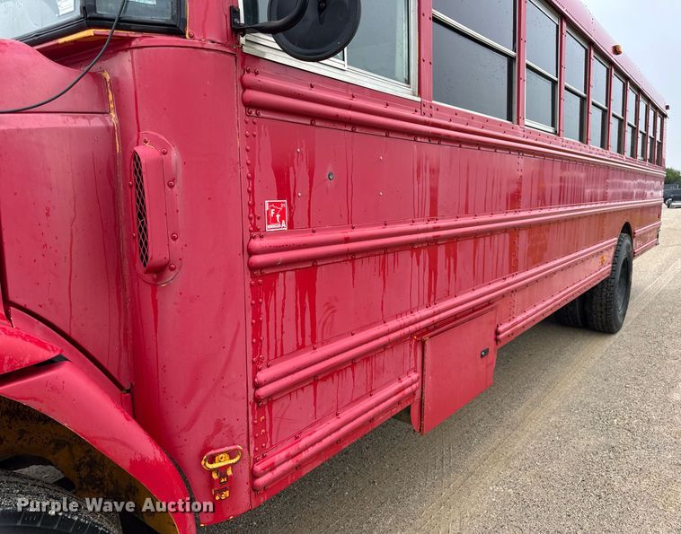 image for item DV4137 2003 Freightliner FS65 school bus