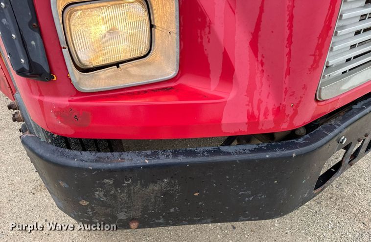 image for item DV4137 2003 Freightliner FS65 school bus