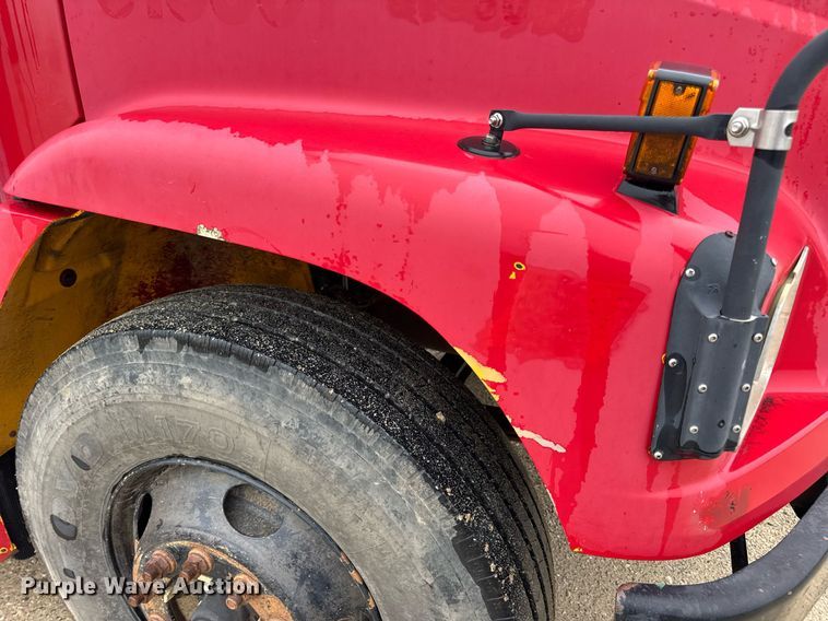 image for item DV4137 2003 Freightliner FS65 school bus