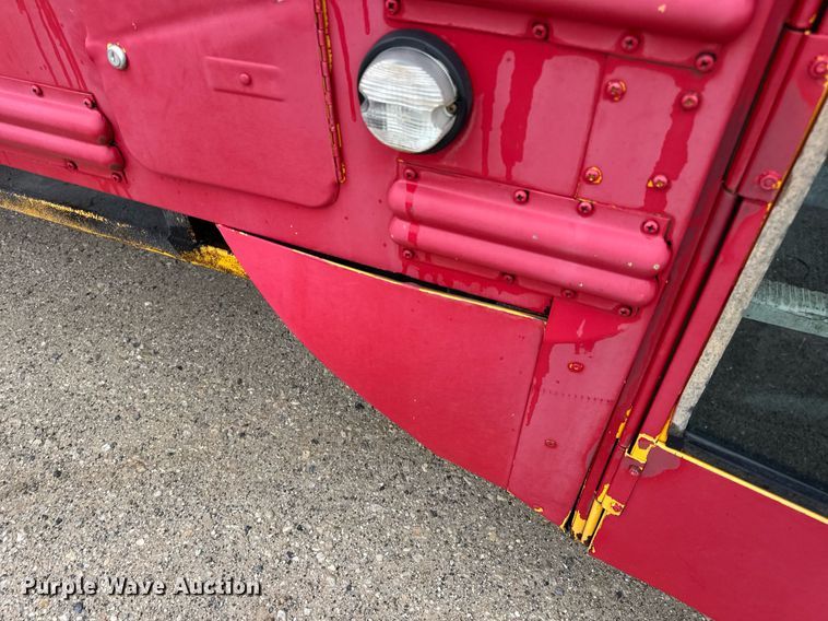 image for item DV4137 2003 Freightliner FS65 school bus