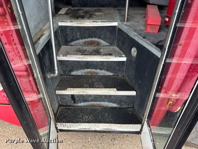 image for item DV4137 2003 Freightliner FS65 school bus