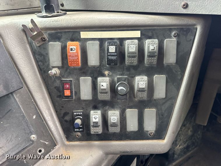 image for item DV4137 2003 Freightliner FS65 school bus