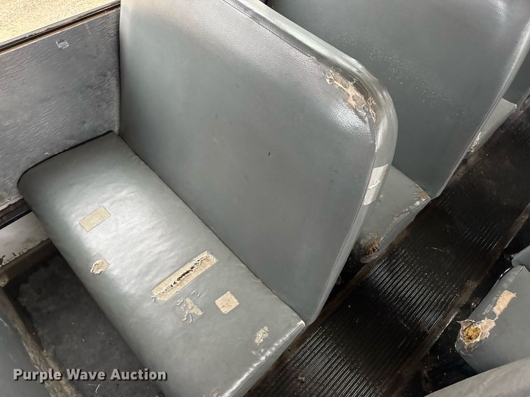 image for item DV4137 2003 Freightliner FS65 school bus