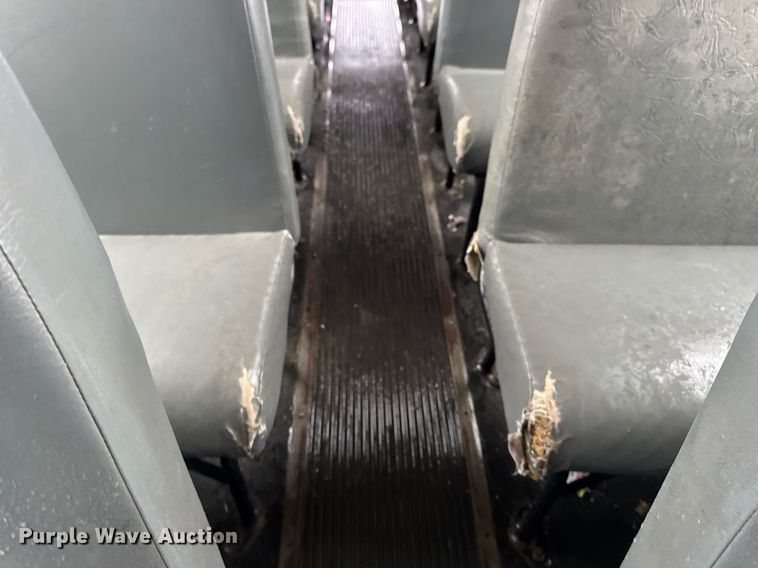 image for item DV4137 2003 Freightliner FS65 school bus