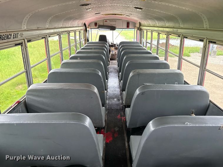 image for item DV4137 2003 Freightliner FS65 school bus