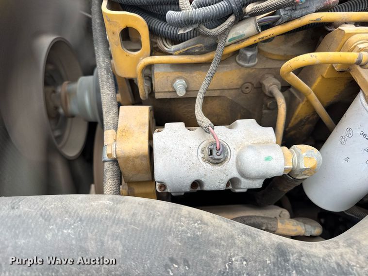 image for item DV4137 2003 Freightliner FS65 school bus