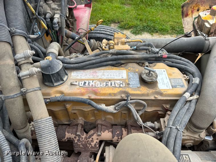 image for item DV4137 2003 Freightliner FS65 school bus