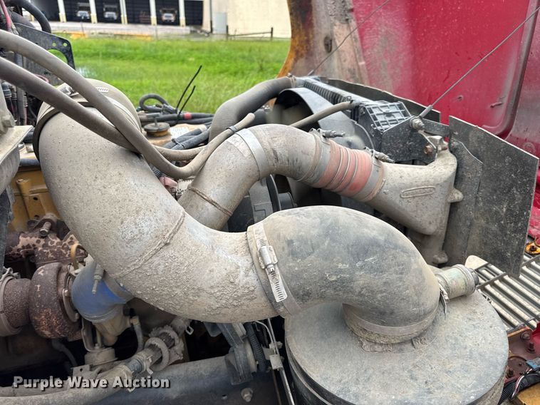 image for item DV4137 2003 Freightliner FS65 school bus