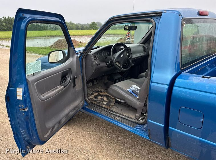 image for item DV4138 2001 Ford Ranger pickup truck