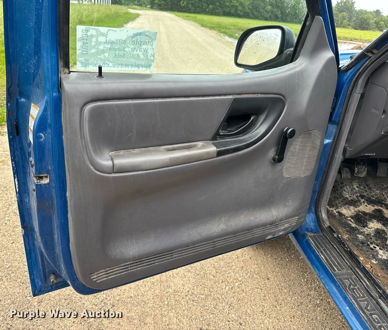 image for item DV4138 2001 Ford Ranger pickup truck