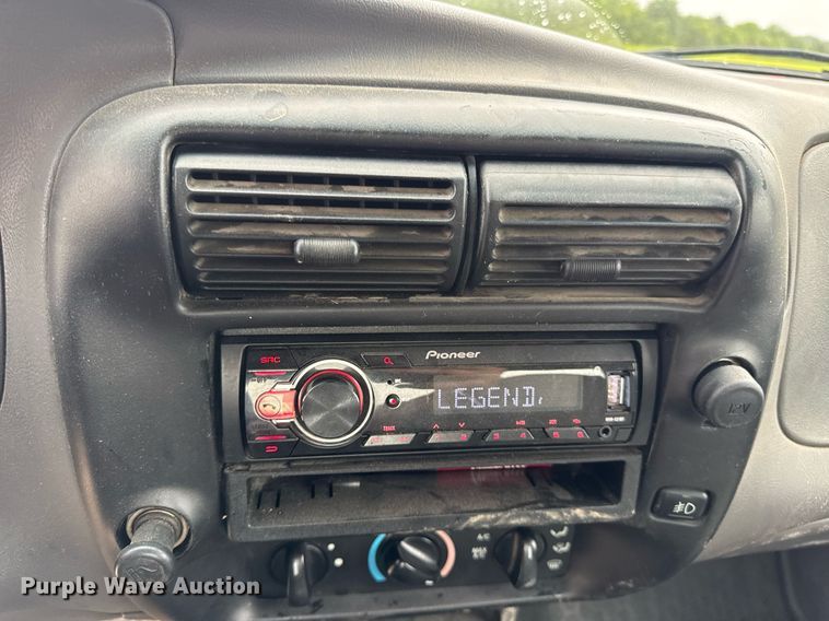 image for item DV4138 2001 Ford Ranger pickup truck