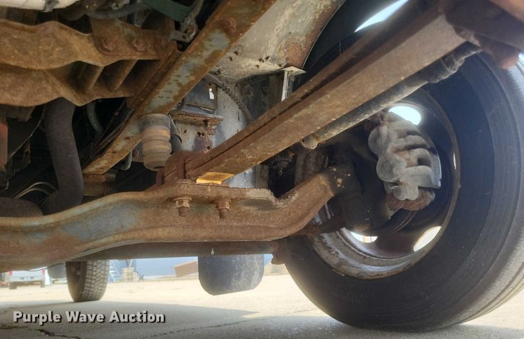 image for item DW7037 2006 WorkHorse W42 delivery truck