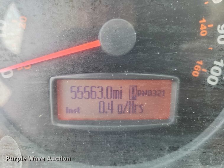 image for item DW7037 2006 WorkHorse W42 delivery truck