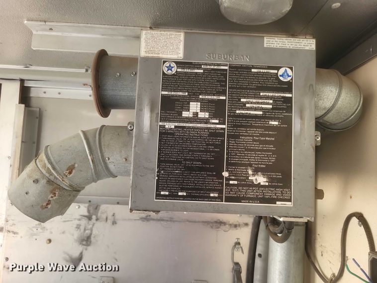 image for item DW7037 2006 WorkHorse W42 delivery truck