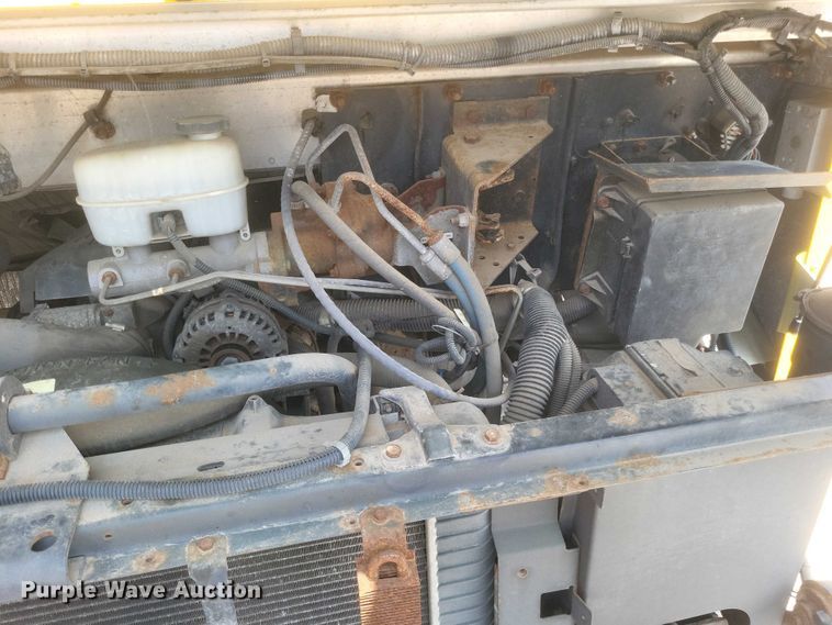 image for item DW7037 2006 WorkHorse W42 delivery truck