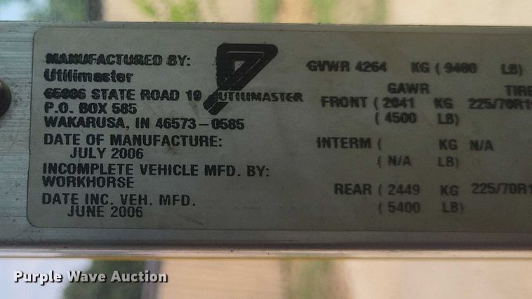 image for item DW7037 2006 WorkHorse W42 delivery truck