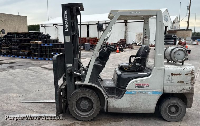 image for item DX5516 2015 Nissan PF70 forklift