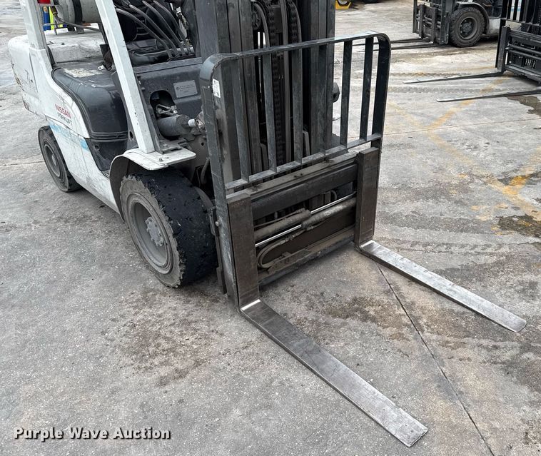 image for item DX5516 2015 Nissan PF70 forklift
