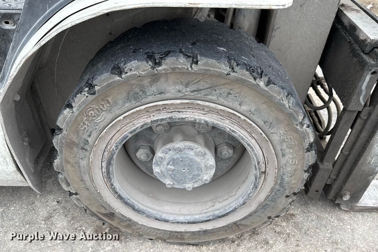 image for item DX5516 2015 Nissan PF70 forklift