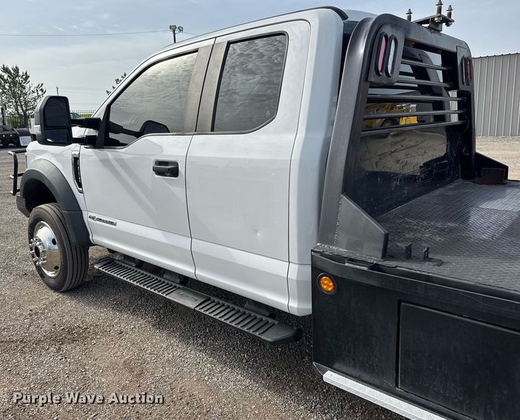 image for item DY0008 2019 Ford F450 Super Duty SuperCab flatbed truck