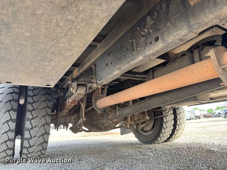 image for item DY0008 2019 Ford F450 Super Duty SuperCab flatbed truck