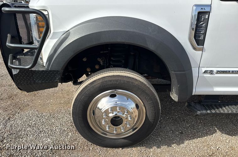 image for item DY0008 2019 Ford F450 Super Duty SuperCab flatbed truck