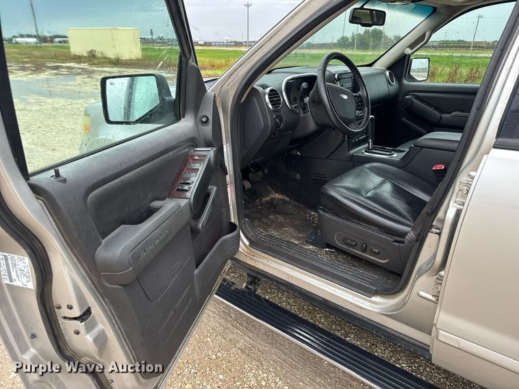 image for item DY0077 2007 Ford Explorer Limited SUV