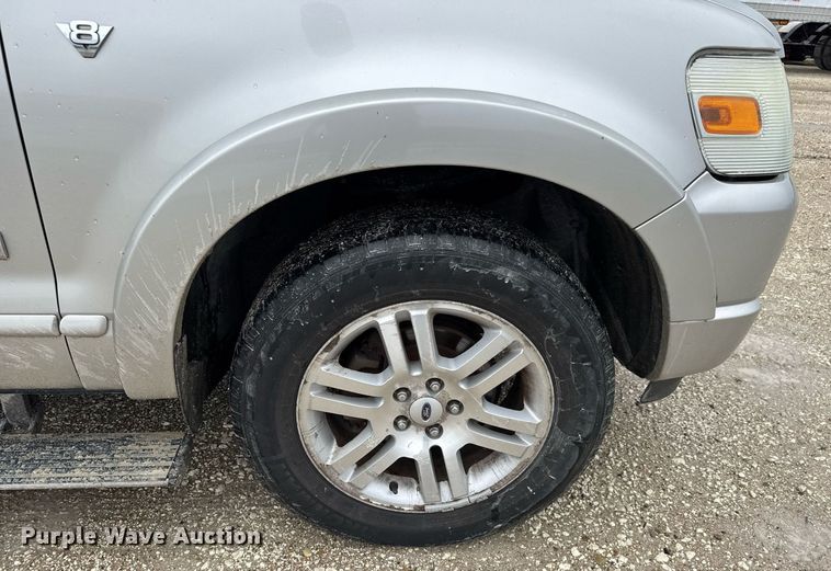 image for item DY0077 2007 Ford Explorer Limited SUV