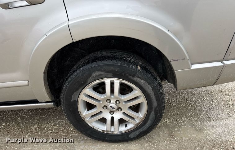 image for item DY0077 2007 Ford Explorer Limited SUV